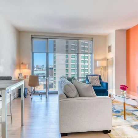 Spacious Apartment Back Bay